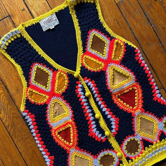 Vintage 70s AWARE Leather Accent Women Blue Orange Yellow Hand Knit Sweater Vest - Picture 2 of 6